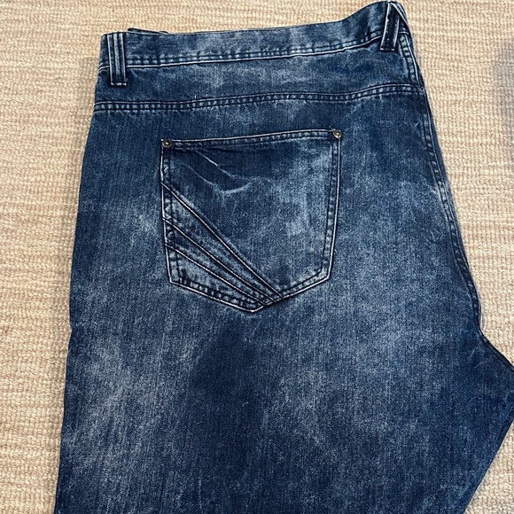 Distressed Blue Jeans - Picture 4 of 4